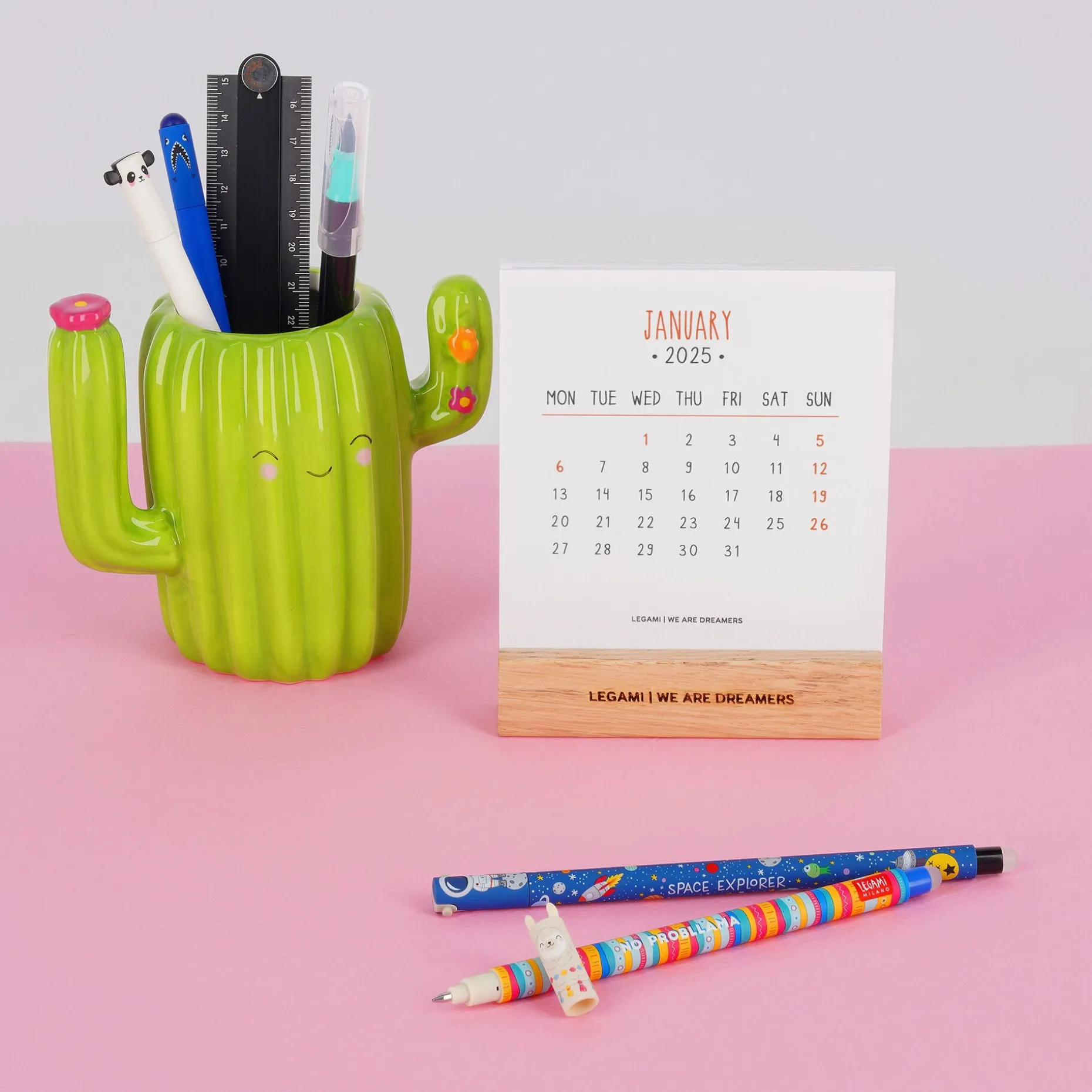 Calendrier avec Base en Bois - 2025