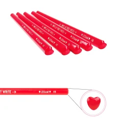 Crayon en Forme de Cœur - Love at First Write