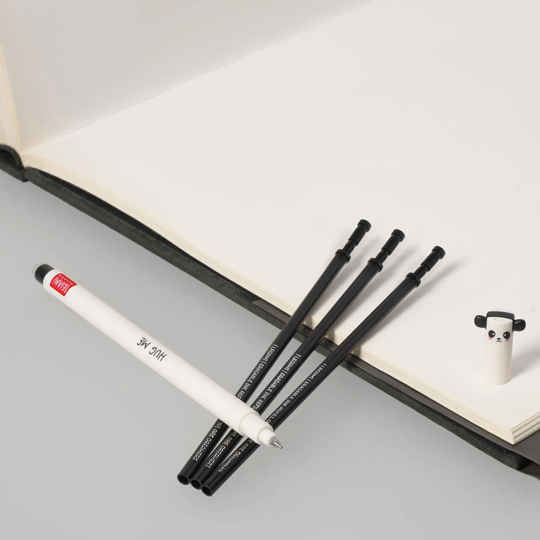 Set Stylo effaçable Panda et recharge noire